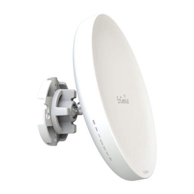 EnGenius EnStation5-AC - 867Mbps 5GHz 26dBm Outdoor 5Km Long Range Wireless Client Bridge & Access Point